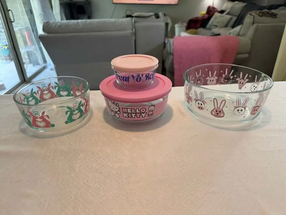 Various Colorful Pyrex Glass Storage Bowls Set w/ Lids